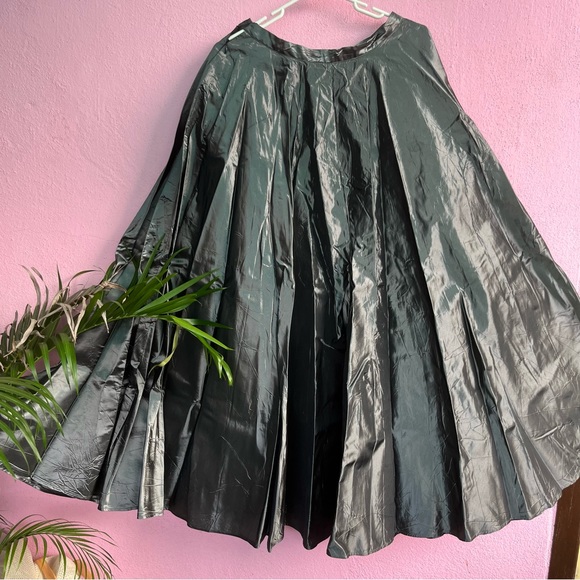 Dresses & Skirts - Heavy heavy gher paper skirt